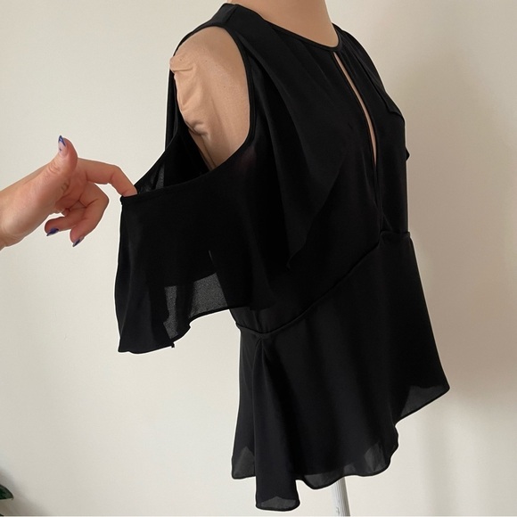 Theory GGT Silk Black Cut Out Ruffle Shoulder Keyhole Desiraya B Top EUC Size S - Picture 6 of 10